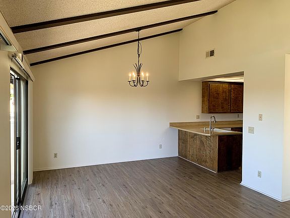 2nd image of 3939 Mesa Circle Dr