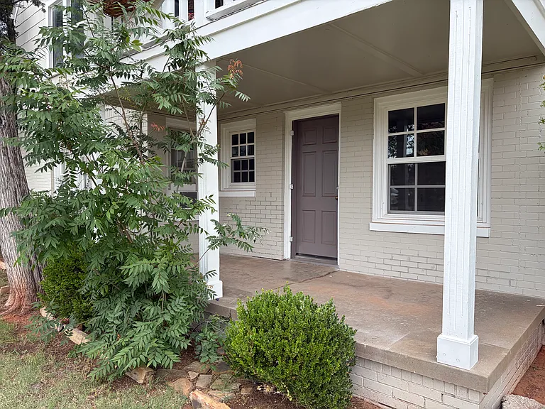 3714 N Shartel Ave — Photo 12