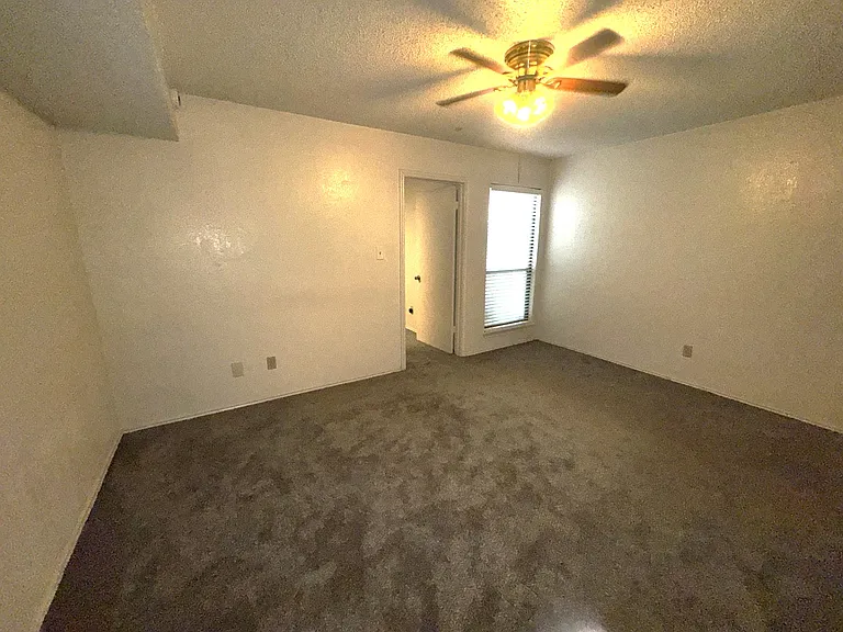 2300 Balsam Dr #G102 — Photo 6
