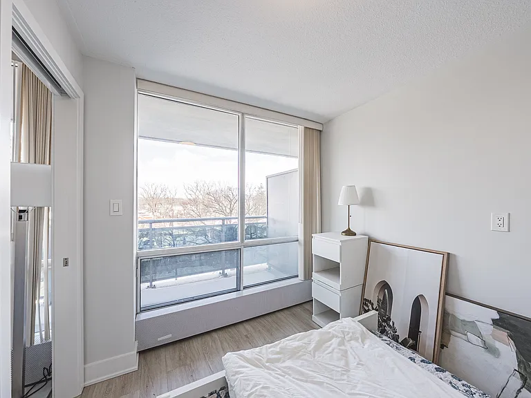 2160 Lakeshore Rd — Photo 37