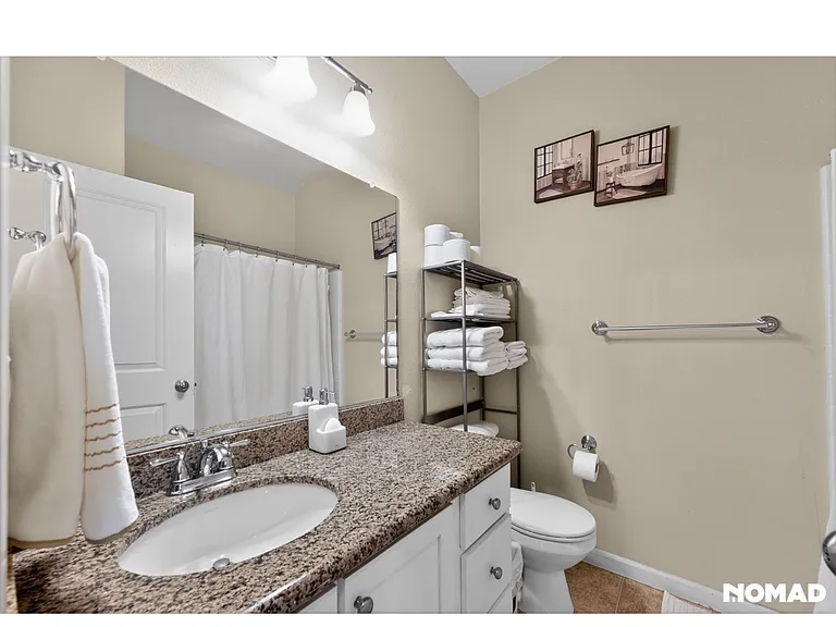 19129 Zoe Ln — Photo 11
