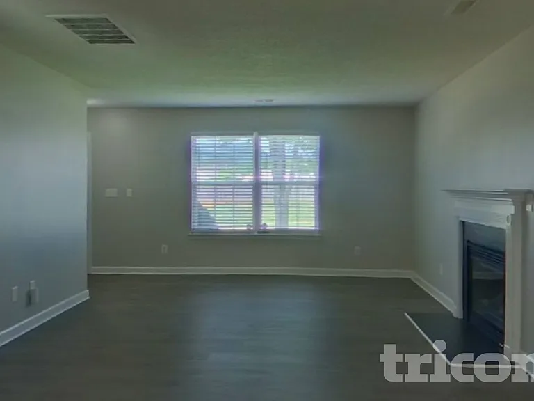 1008 Crowders Woods Dr — Photo 4