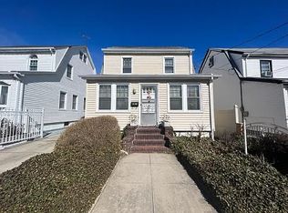 9017 212th Pl, Queens Village, NY 11428