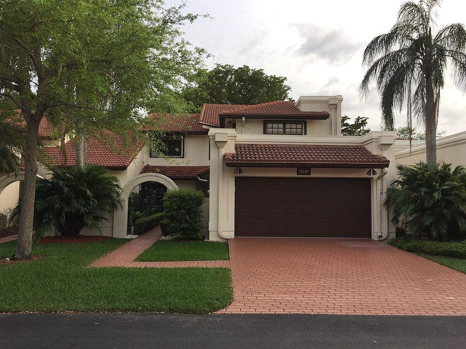 1st image of 9318 NW Fifty Doral Cir S