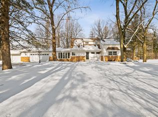 28W574 Garys Mill Rd, Winfield, IL