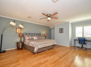 5419 Chevy Chase Dr, Houston, TX 77056