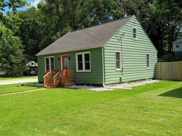 1524 Humphrey St, Kalamazoo, MI 49048