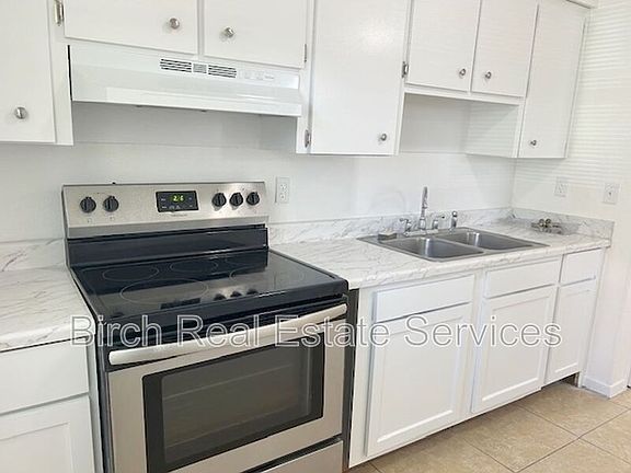4th image of 1635 Wayman St