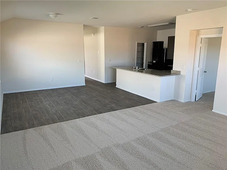 14908 Ben Davis Dr — Photo 3