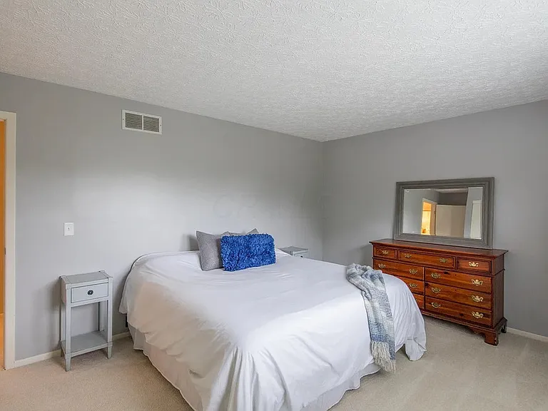 6887 Running Deer Pl — Photo 32