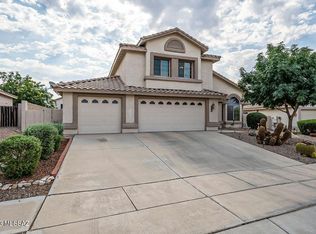 72 W Saddle Horse Ln, Oro Valley, AZ 85755