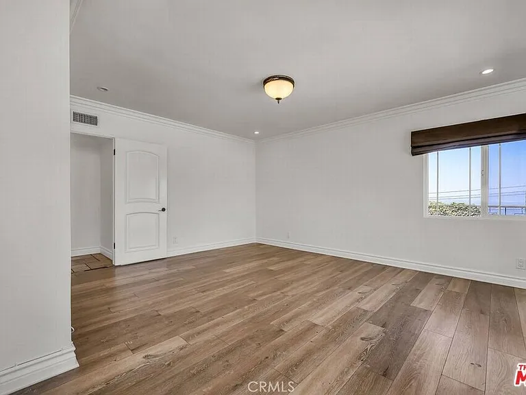 3446 Alginet Dr — Photo 16