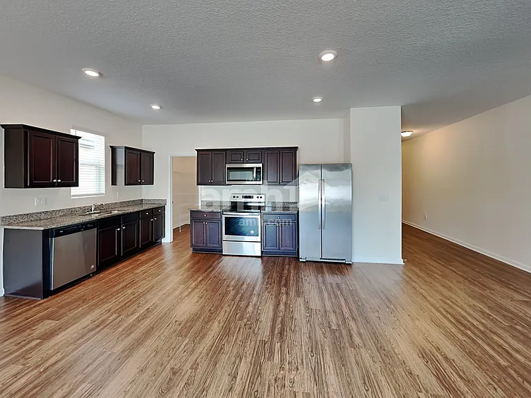 8710 Layalie Way — Photo 3
