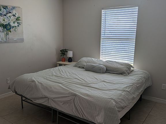 5th image of 7672 Chablis Cir