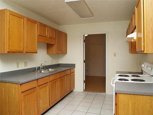 3rd image of 116 Bellair Dr