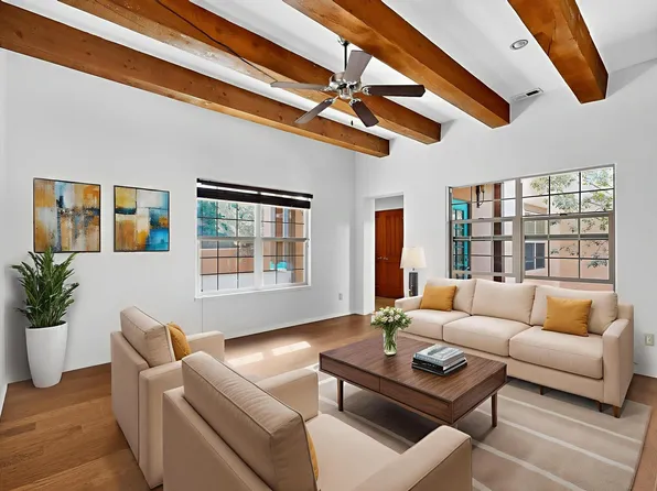 9 New Village Ave, Santa Fe, NM 87508