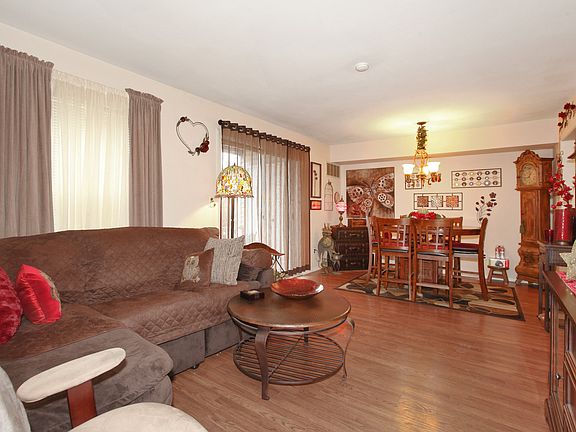 3rd image of 363 Artist Lake Dr