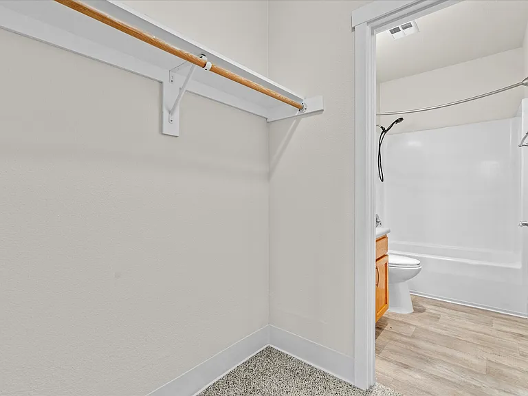 Chinook Way Apartments — Photo 58