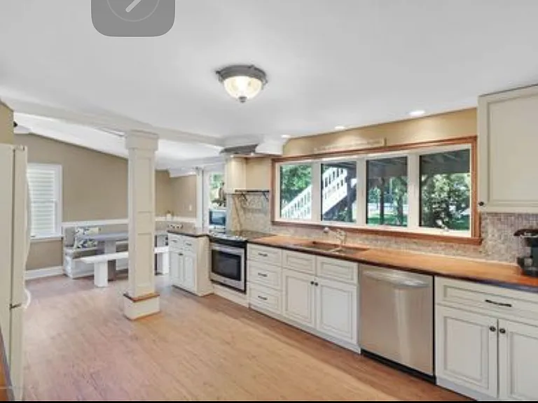 564 Winding River Ln — Photo 7