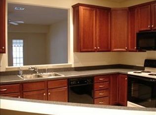 703 Creek Side Dr, Hummelstown, PA 17036