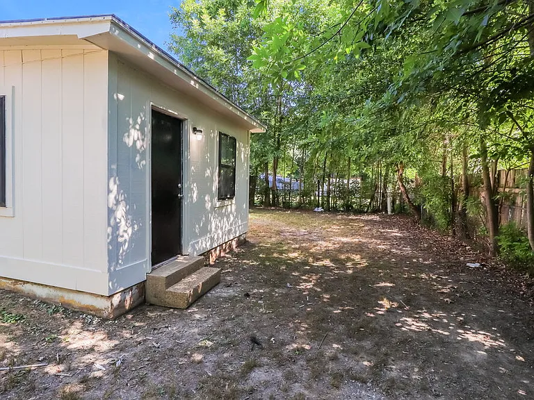 2705 Van Leer Dr — Photo 16