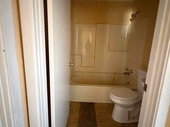 5th image of 100 Halsey St