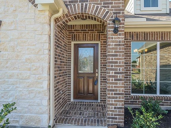 4th image of 17819 Oakfield Glen Ln