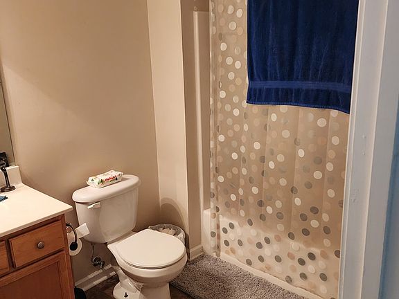 5th image of 206 Crow Ave