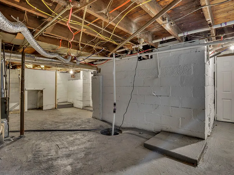 86 Wilwood Ave — Photo 32