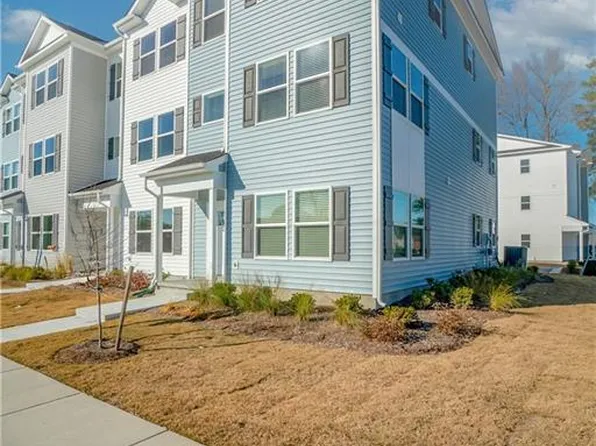 702 Fishermans Rd, Norfolk, VA 23503