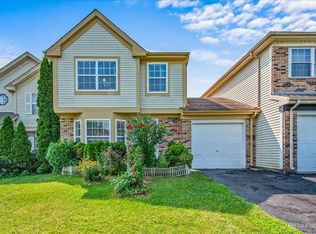 1169 Robin Dr, Carol Stream, IL 60188