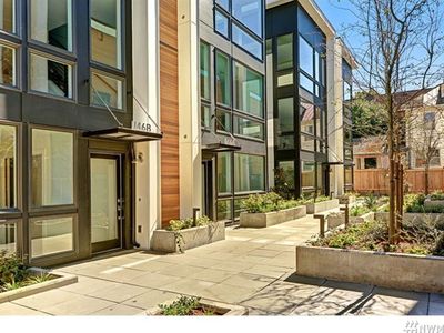 1146B 10th Ave E, Seattle, WA, 98102