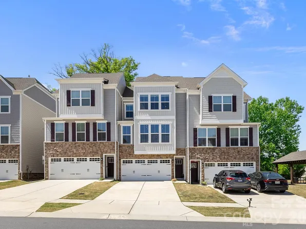 9866 Oaklawn Blvd NW, Huntersville, NC 28078