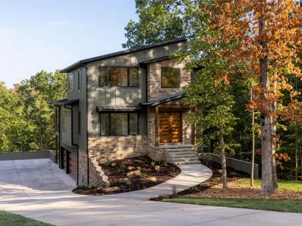 48 Chatburn Dr, Bella Vista, AR 72715