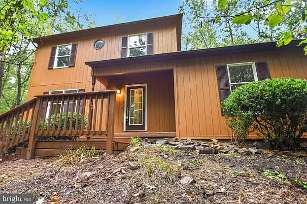 1308 Lakeview Dr photo 1