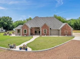 33351 E Private 1725 Dr, Davis, OK 73030