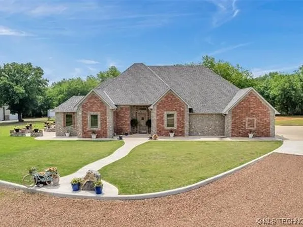 33351 E Private 1725 Dr, Davis, OK 73030