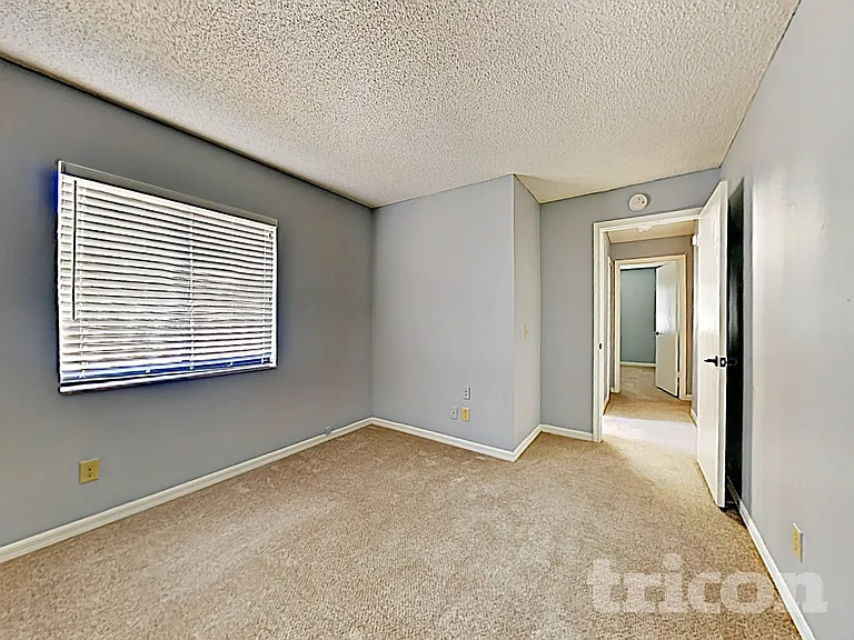 1805 Hitching Post Pl — Photo 38
