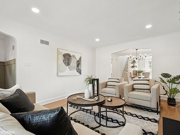 5th image of 7319 N Oketo Ave