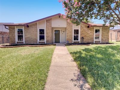 424 Via Altos, Mesquite, TX, 75150