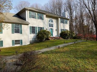 69 Old Farm Rd, Weston, CT 06883