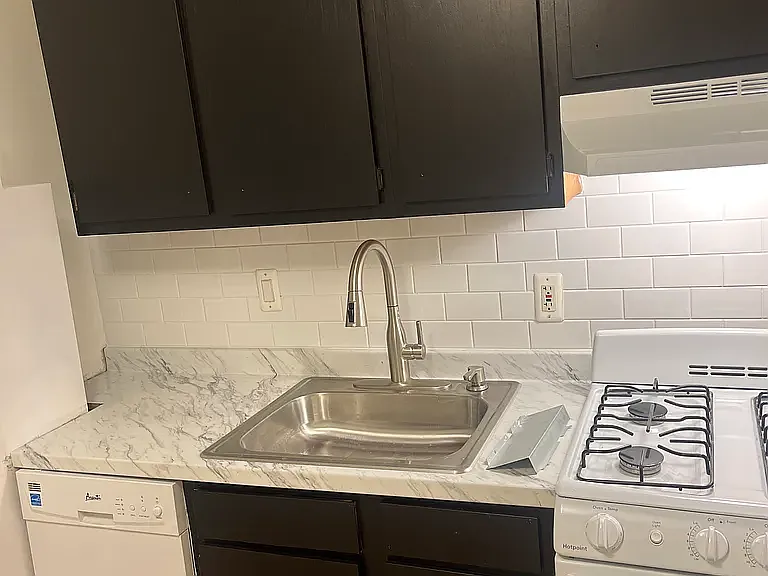1 bed, 1080 sqft, $2,599 — Photo 4