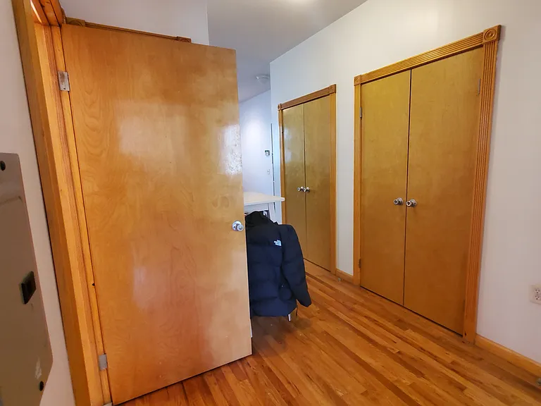 258 S 1st St #1 — Photo 9