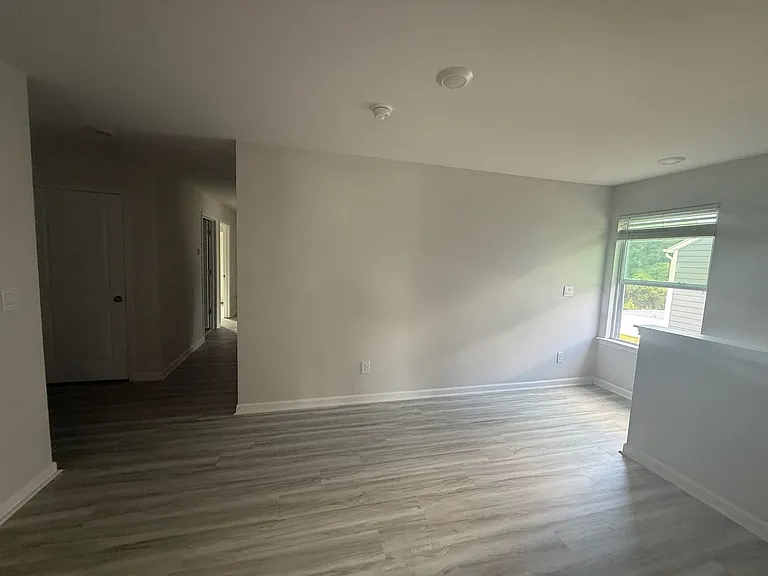 1838 Vanderlyn St — Photo 31