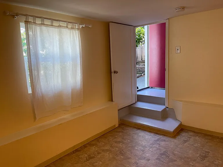805 San Carlos Ave — Photo 36