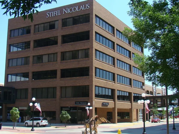 700 4th St APT 505, Sioux City, IA 51101