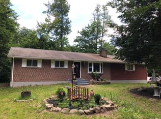 105 Tulip Trl, Tobyhanna, PA 18466