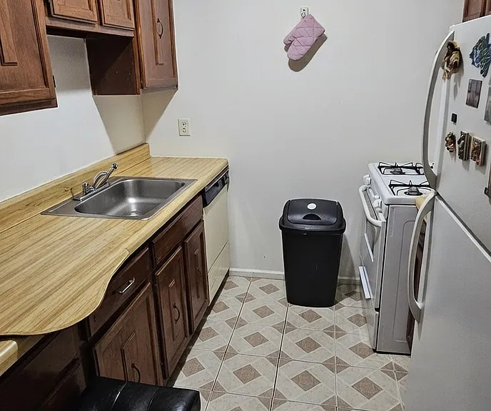 9495 Woodbridge Rd #B — Photo 4