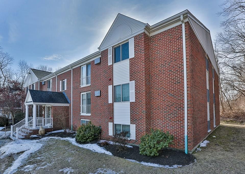 1st image of 5 Birchwood Pt APT 203