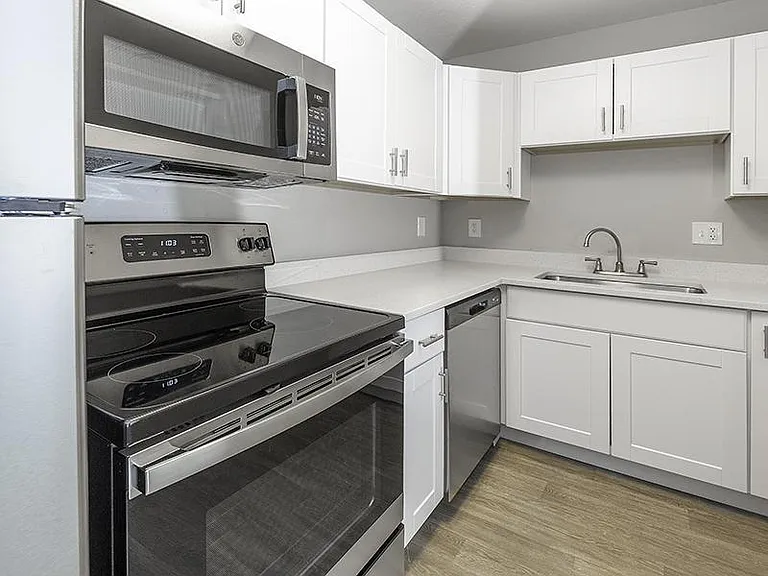 Mt. Aire Apartments — Photo 5